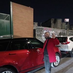 Meet your Posher, Clive